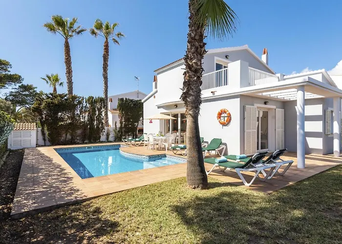 Marta 3 Bedroom Villa, Cala Blanca